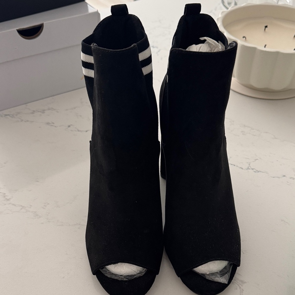 Stylish Black Women's Ankle Boots